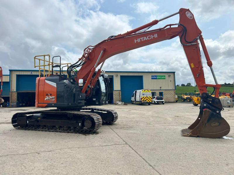 Hitachi ZX225 USLC-7