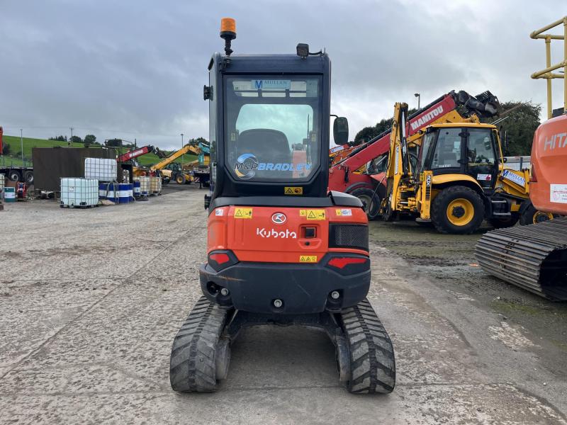 Kubota U27-4