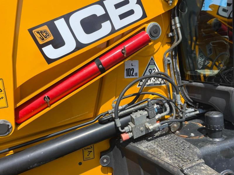 JCB 3CX 68kW / Check Valves