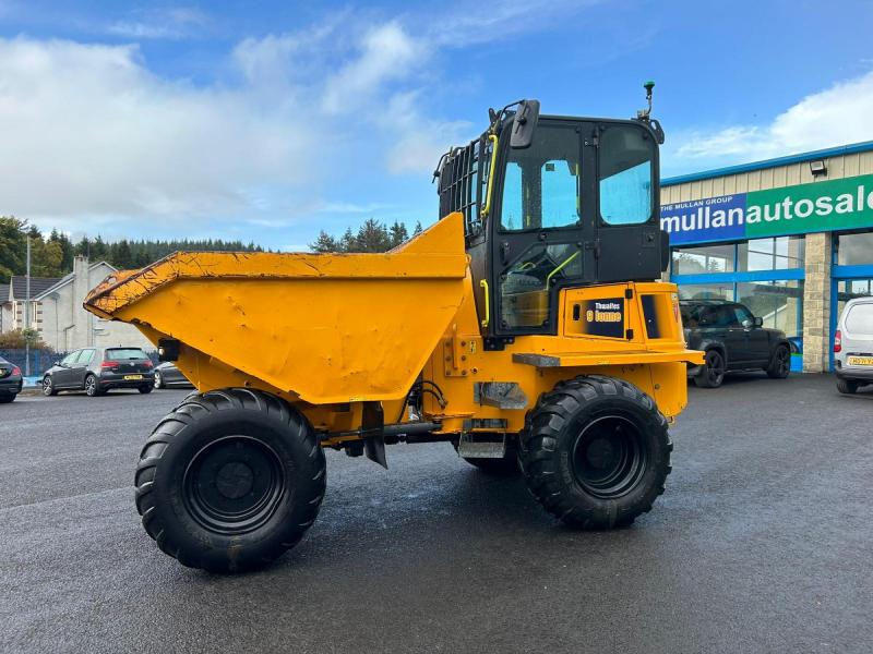 Thwaites 9 Tonne Cabbed Air Con