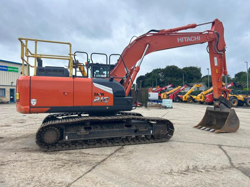 Hitachi ZX210 LC-7
