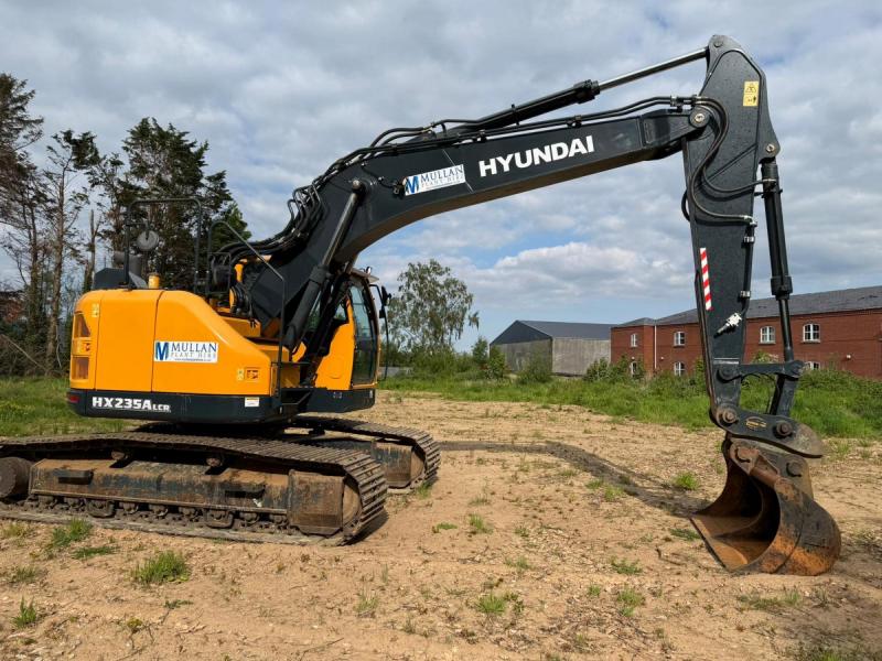Hyundai HX235A LCR