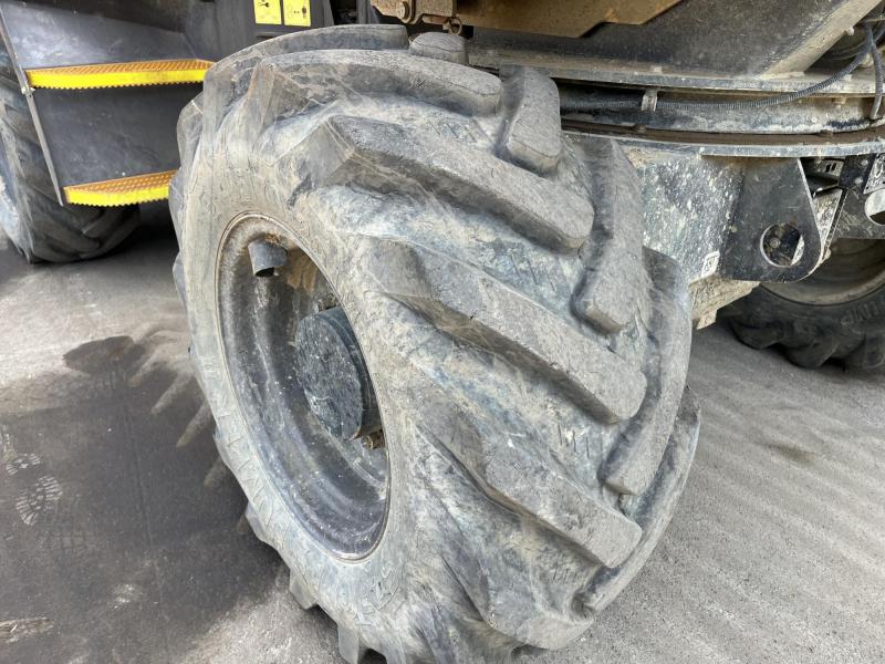 Mecalac 6 Tonne Swivel Cabbed