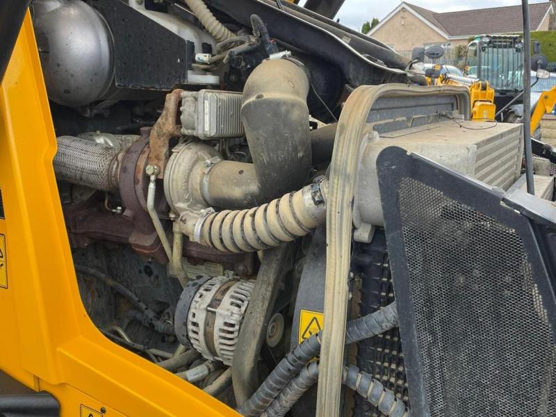 JCB 3CX Air Con / 68kW