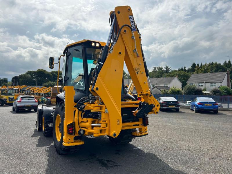 JCB 3CX 81kW / Air Con