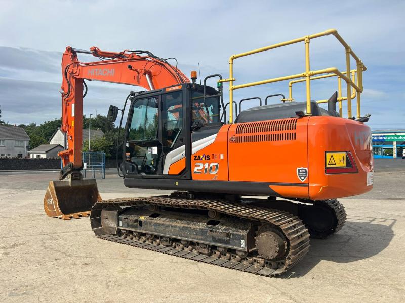 Hitachi ZX210 LC-7