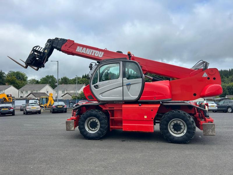Manitou MRT2550 Roto c/w Basket