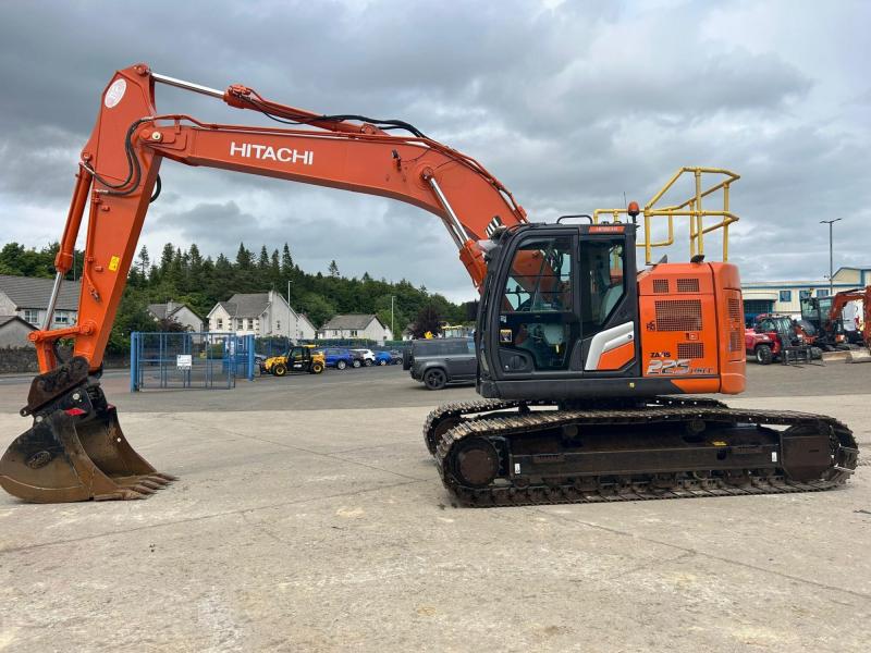 Hitachi ZX225 USLC-7