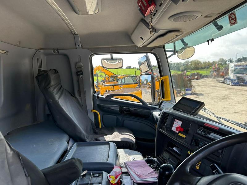 Hino 700 8x4 Grab Lorry