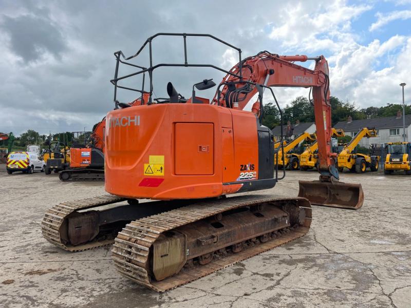 Hitachi ZX225 USLC-6