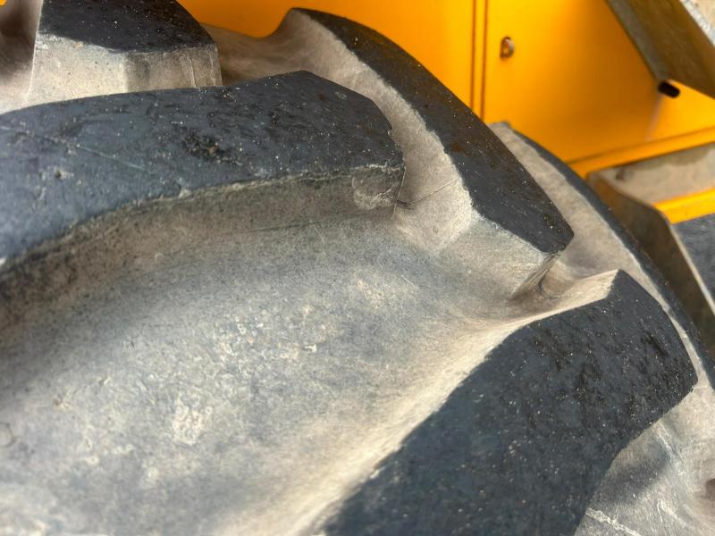 Thwaites 9 Tonne Cabbed