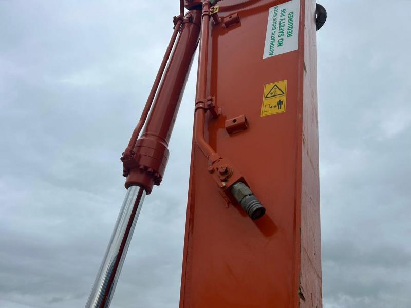 Hitachi ZX210 LC-7