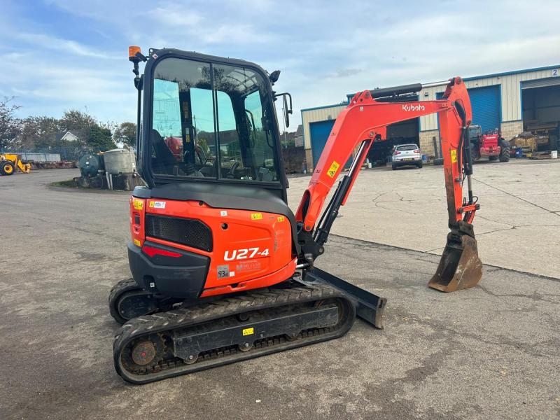 Kubota U27-4