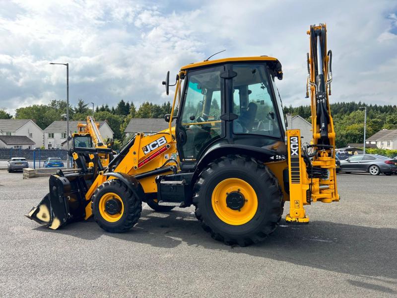 JCB 3CX 81kW / Air Con
