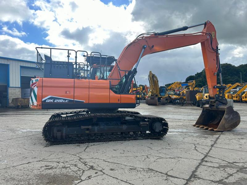 Doosan DX210 LC-7 ( New Model )