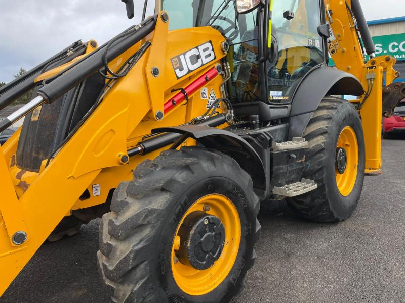 JCB 3CX Air Con / 68kW