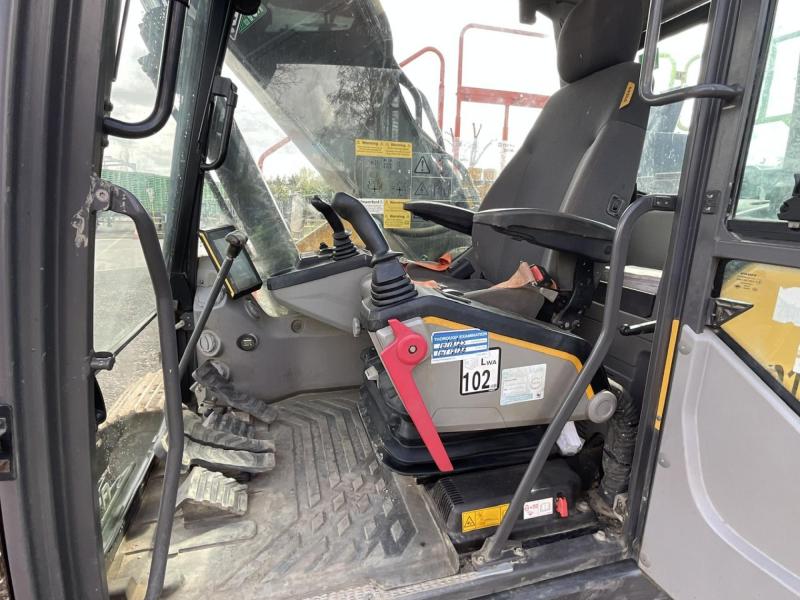 Volvo EC220 EL