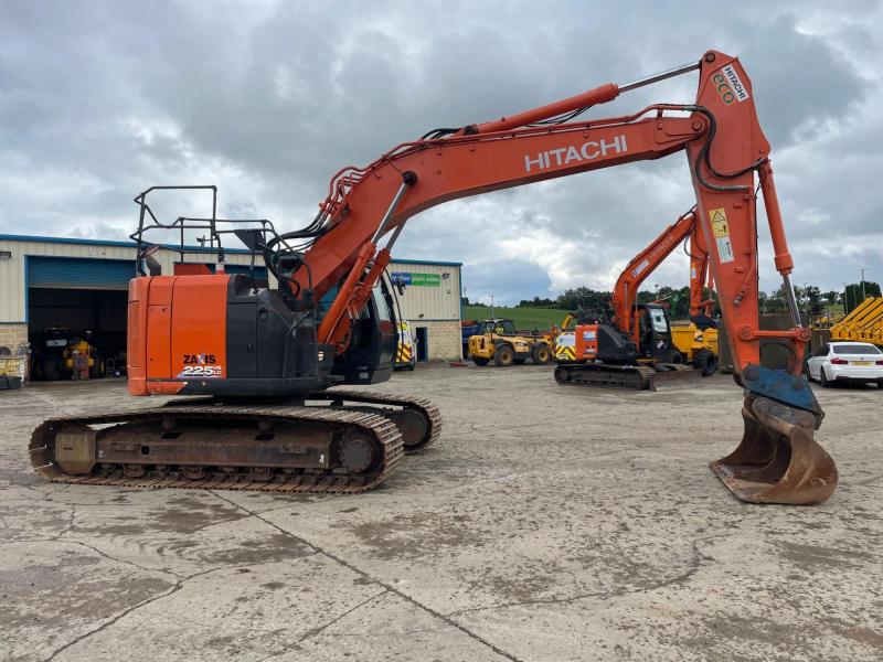 Hitachi ZX225 USLC-6