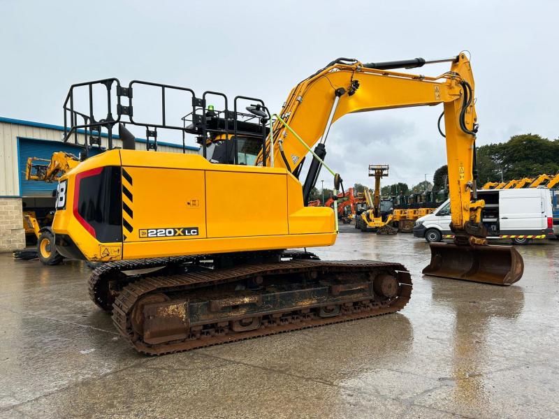 JCB 220X