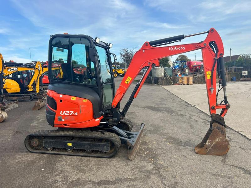 Kubota U27-4