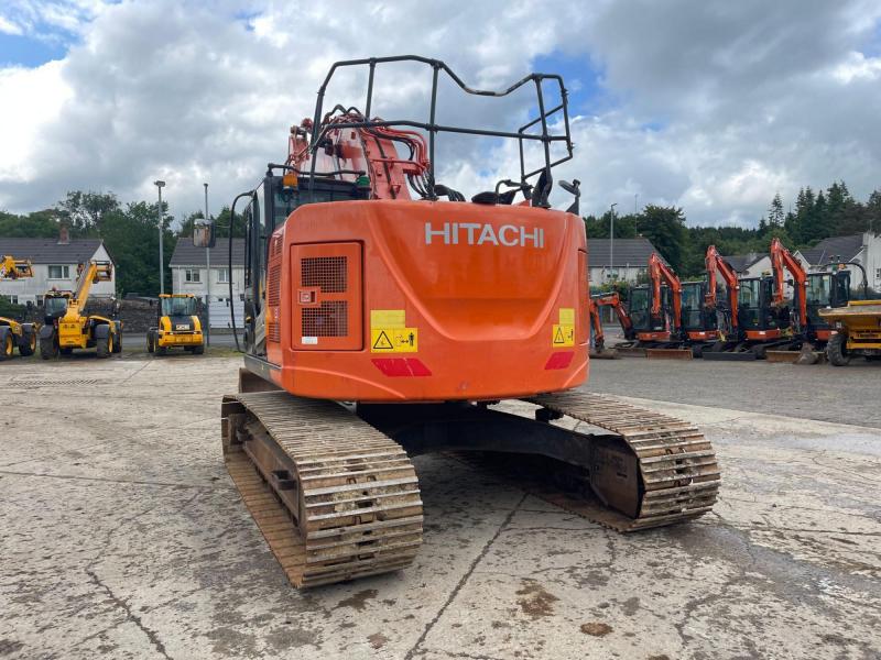 Hitachi ZX225 USLC-6