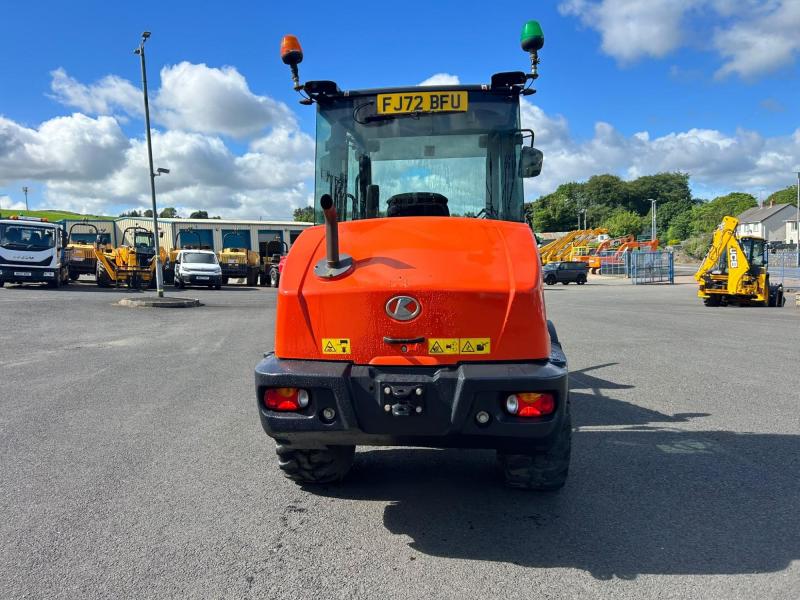 Kubota R090 Bucket / Forks / AC