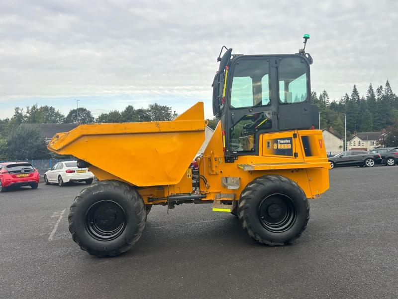 Thwaites 9 Tonne Cabbed
