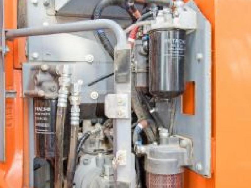 Hitachi ZX135 US-6