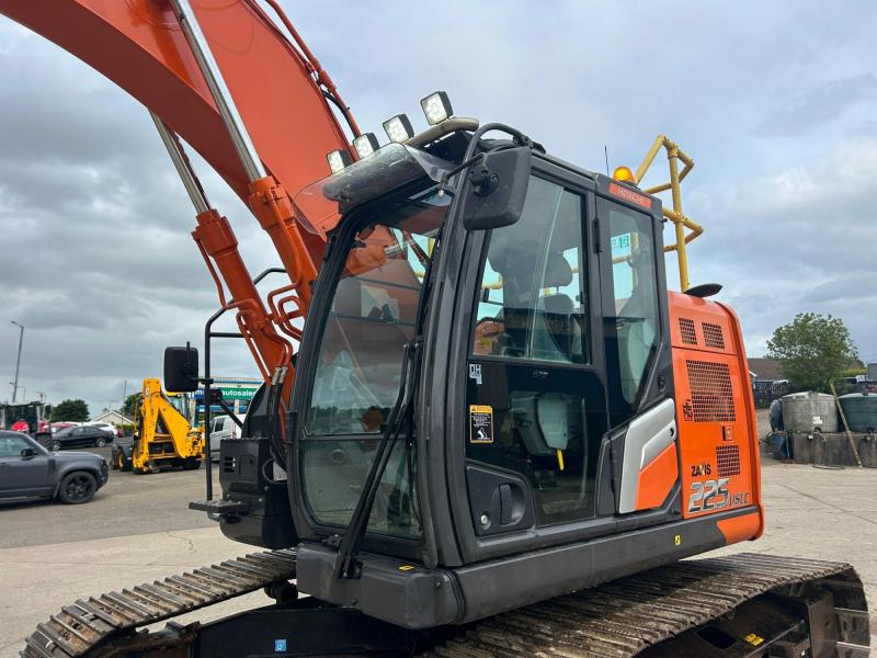Hitachi ZX225 USLC-7