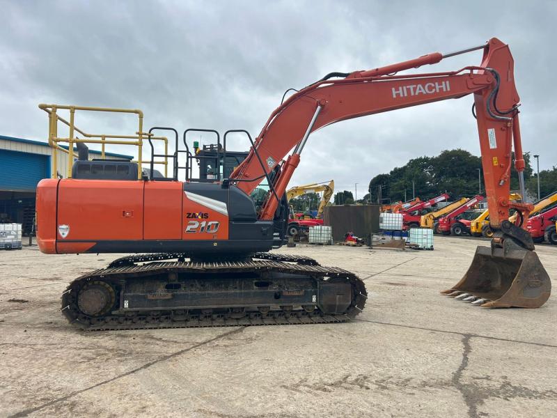 Hitachi ZX210 LC-7