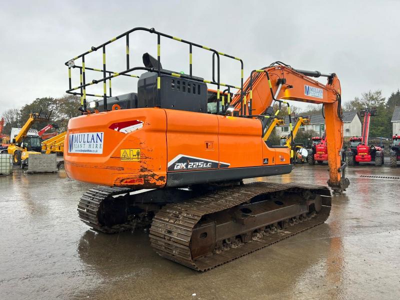 Doosan DX225 LC-7 ( New Model )