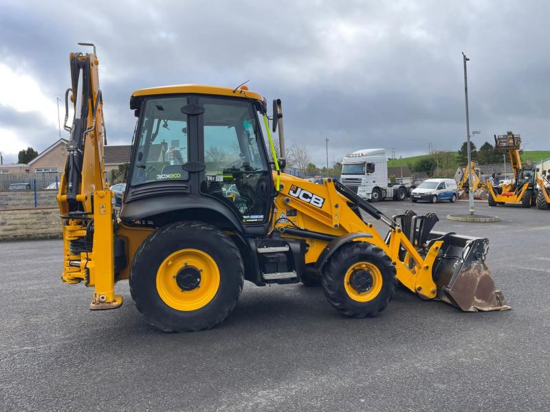 JCB 3CX Air Con / 68kW
