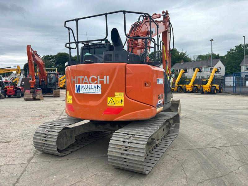 Hitachi ZX135 US-6