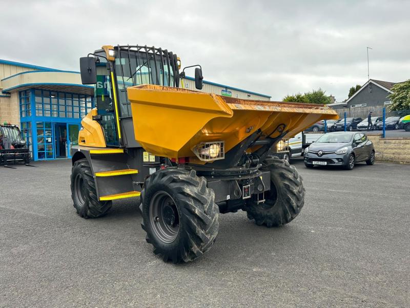 Mecalac 6 Tonne Swivel Cabbed
