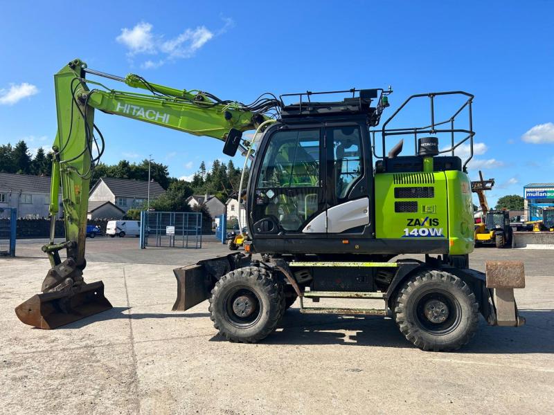 Hitachi ZX145W Blade & Stabilisers