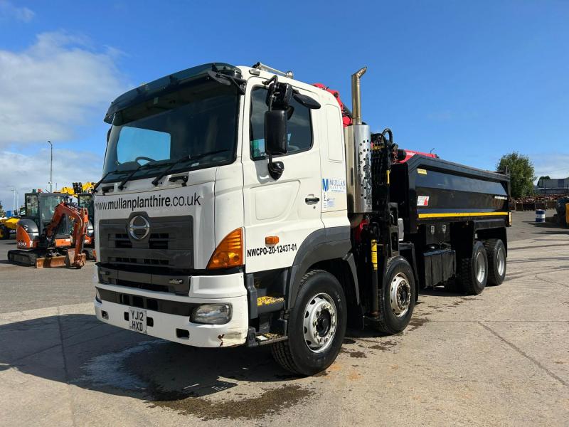 Hino 700 8x4 Grab Lorry