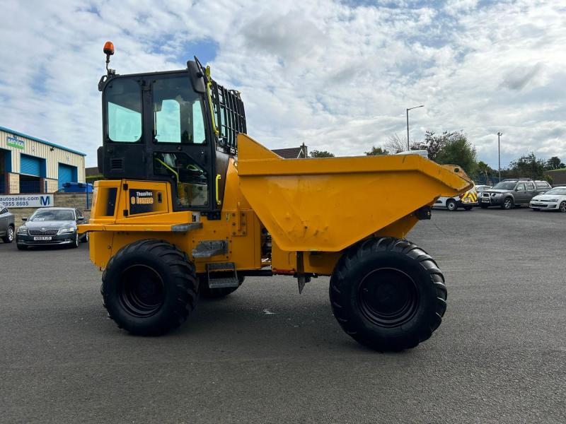 Thwaites 9 Tonne Cabbed Air Con