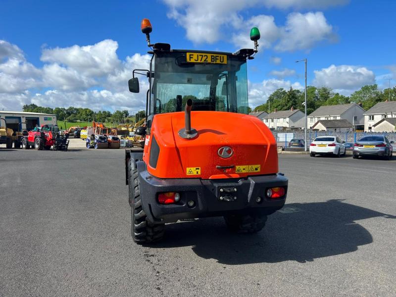 Kubota R090 Bucket / Forks / AC