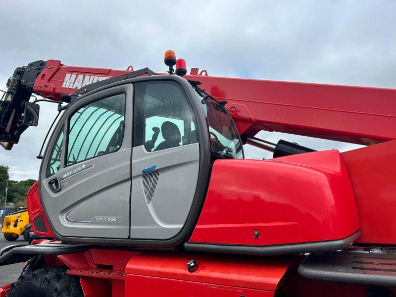 Manitou MRT2550 Roto c/w Basket