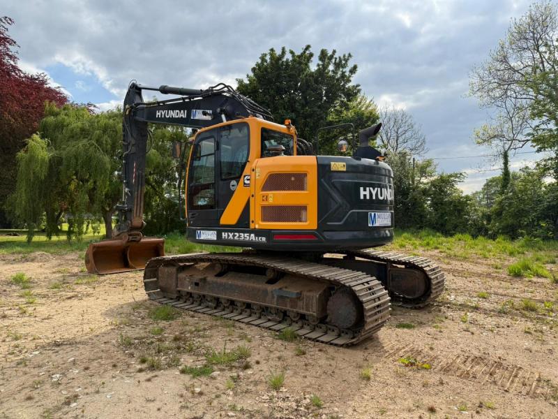 Hyundai HX235A LCR