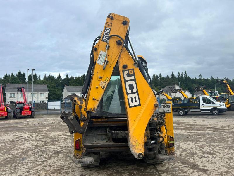 JCB 3CX