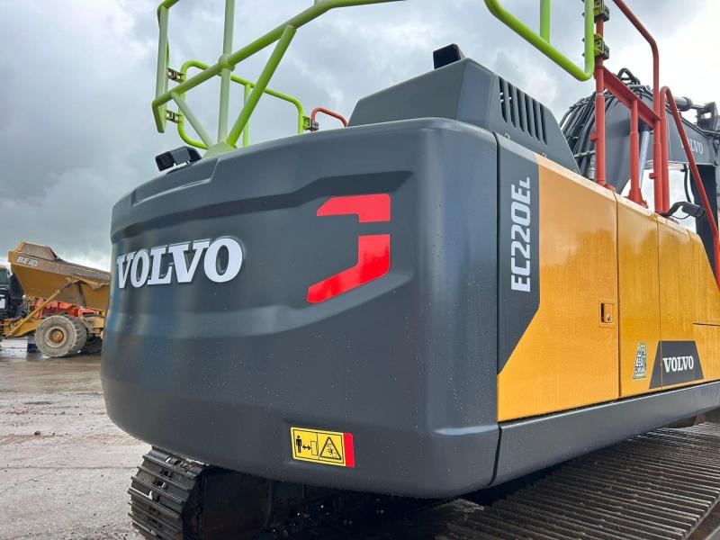 Volvo EC220 EL ( Rotational Piping )