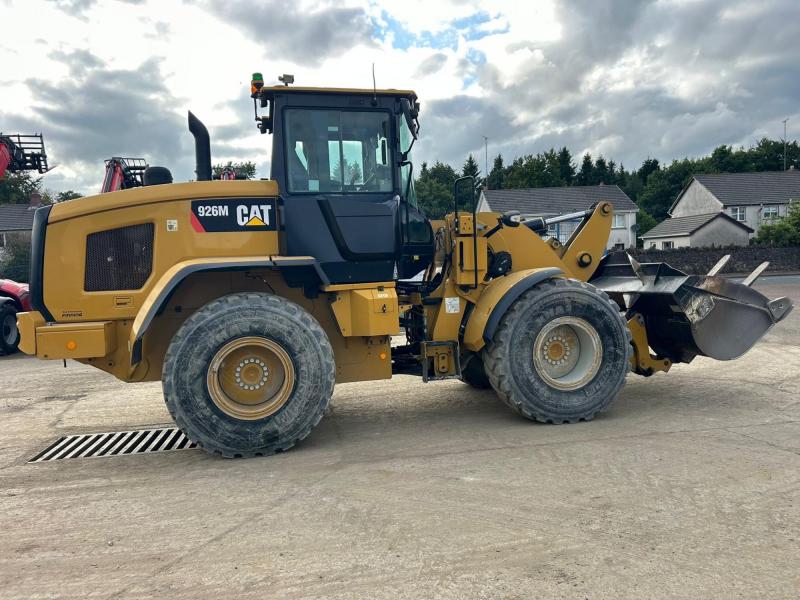 CAT 926M
