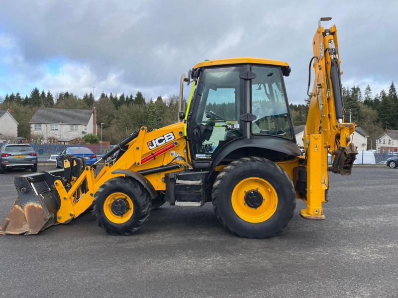 JCB 3CX Air Con / 68kW