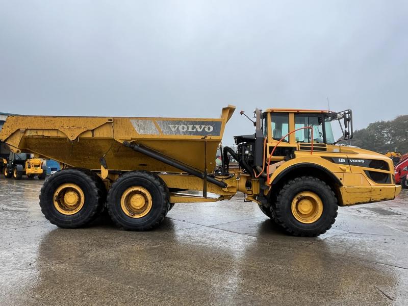 Volvo A30G ( Tail Door )