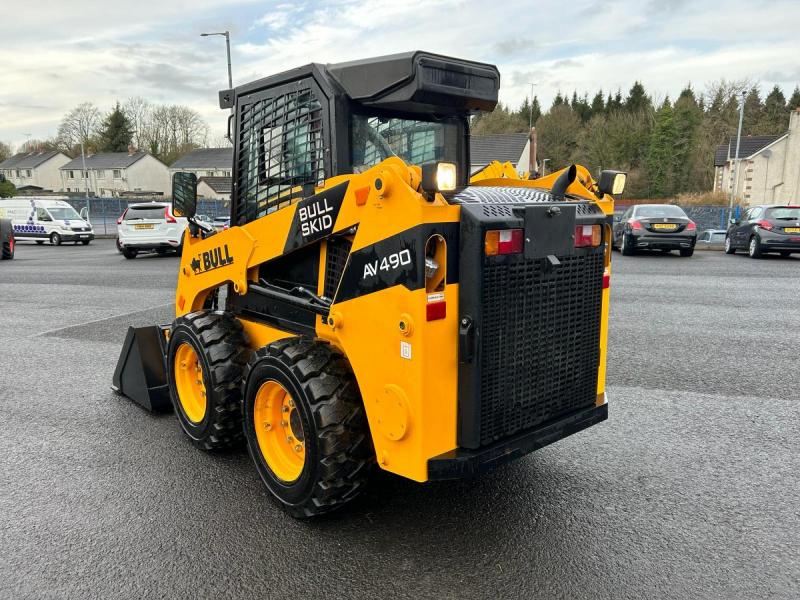 Bull AV490