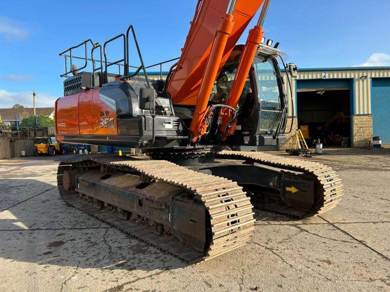 Hitachi ZX350 LC-7
