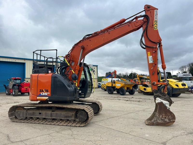 Hitachi ZX135US-6 Rotational Piping