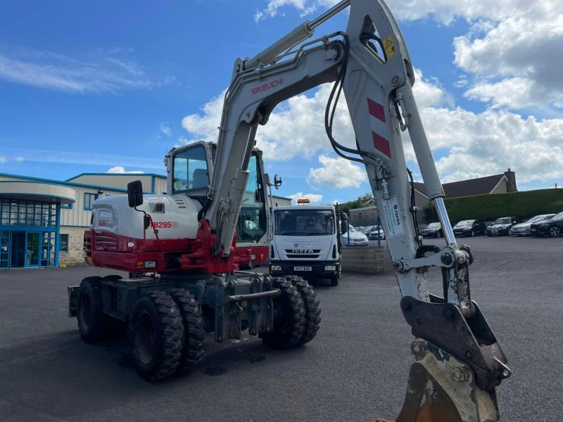 Takeuchi TB295W