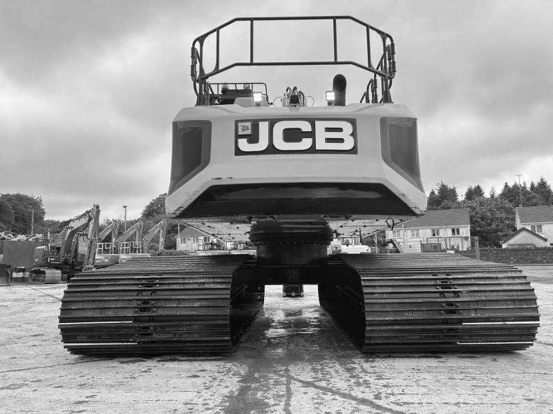 JCB 220X LGP Bog Master
